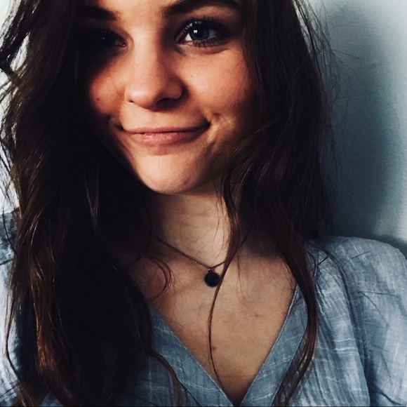 Meet your Posher, Sara - Picture 3 of 4